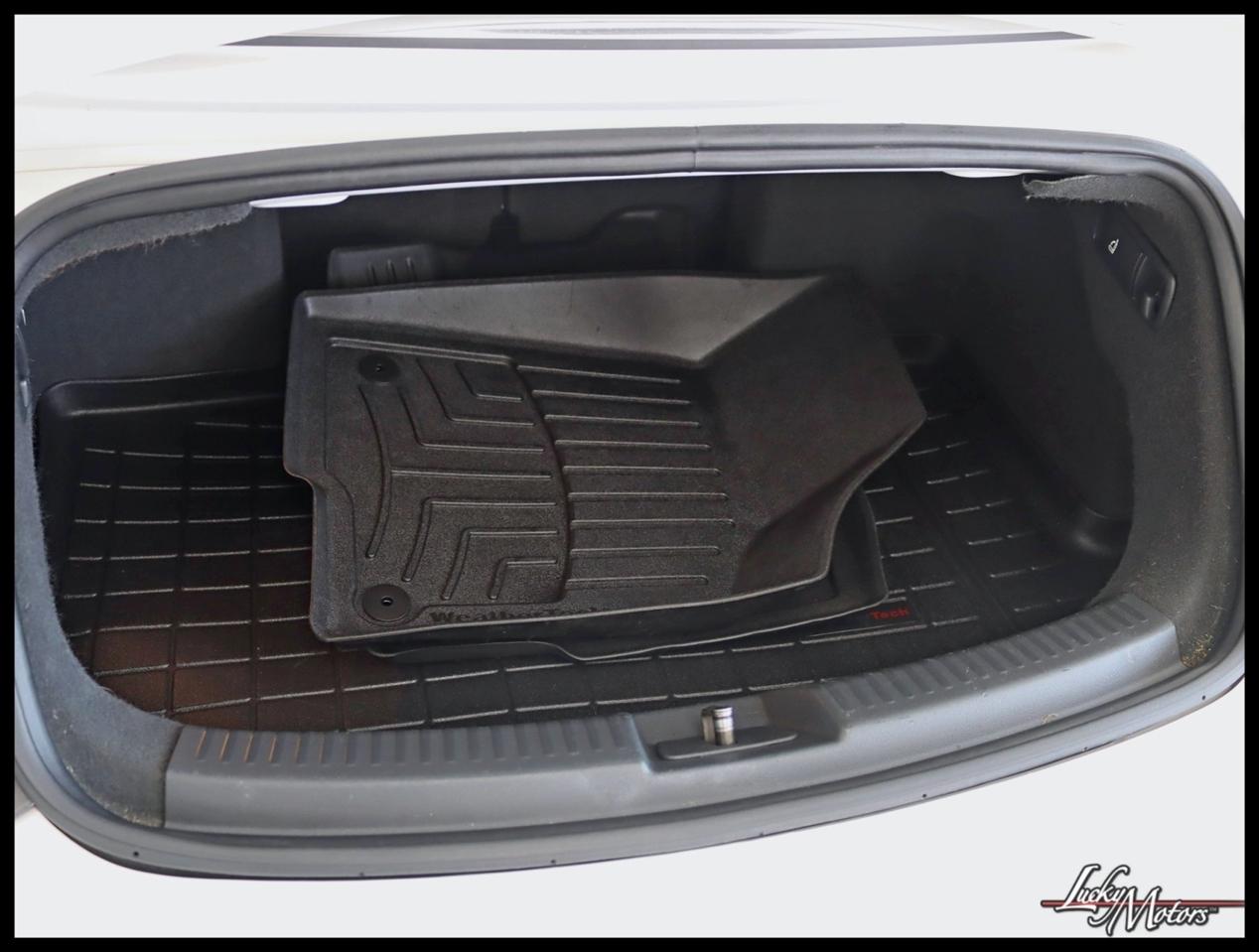 Volkswagen Beetle 2.5L Convertible 2013