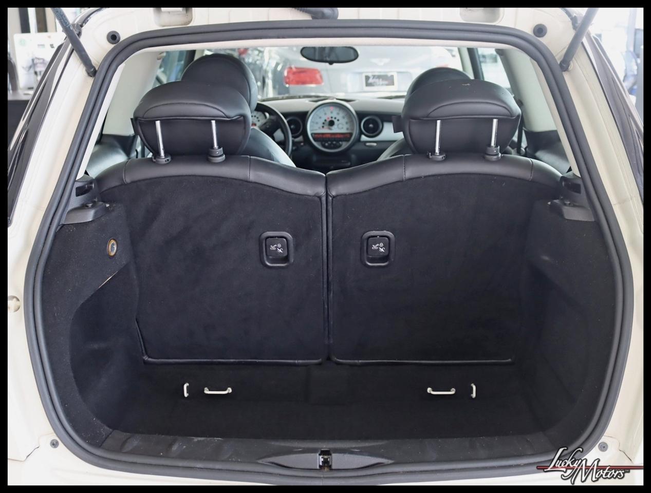 MINI Cooper Base 2012