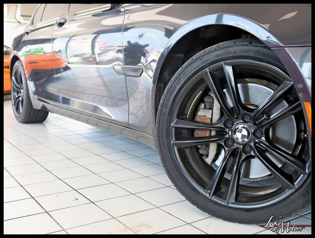 BMW 750i xDrive Base 2015