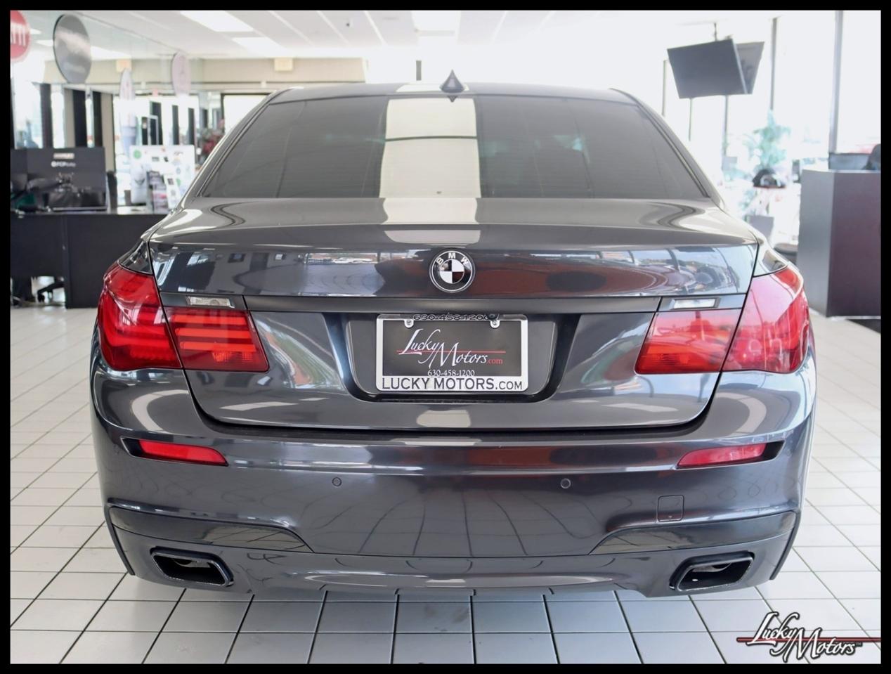 BMW 750i xDrive Base 2015
