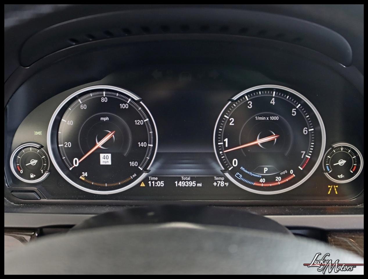 BMW 750i xDrive Base 2015