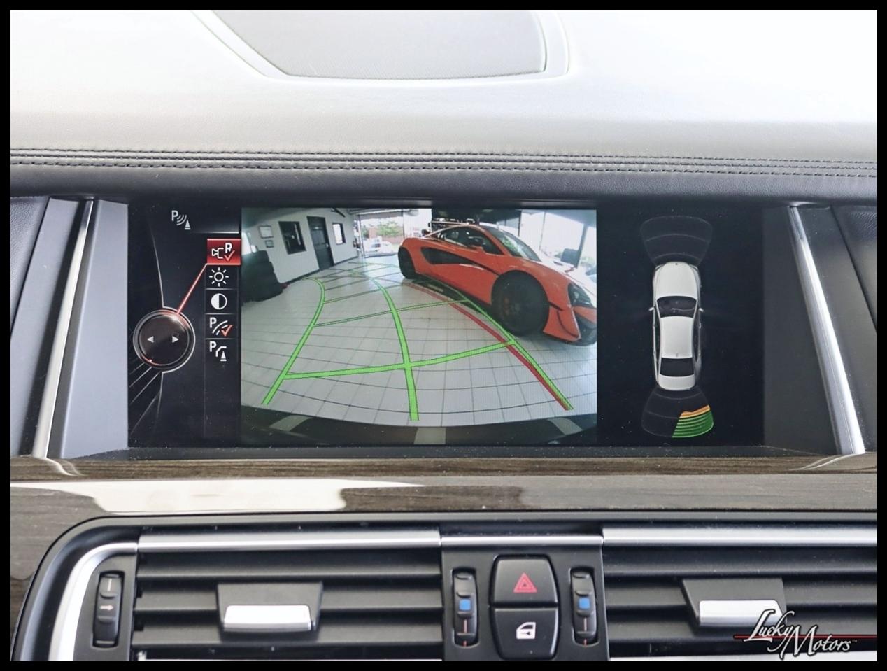 BMW 750i xDrive Base 2015