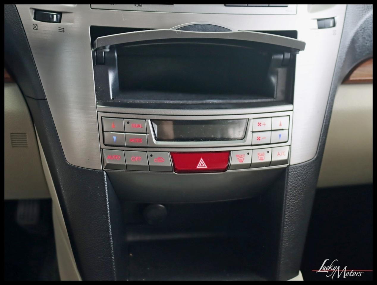Subaru Outback 2.5i Limited 2014