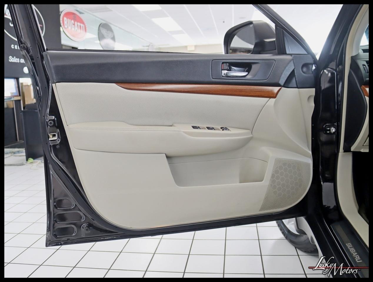Subaru Outback 2.5i Limited 2014