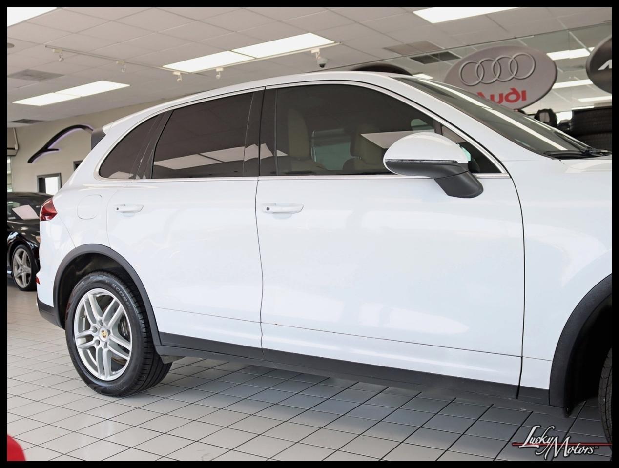 Porsche Cayenne Base 2016