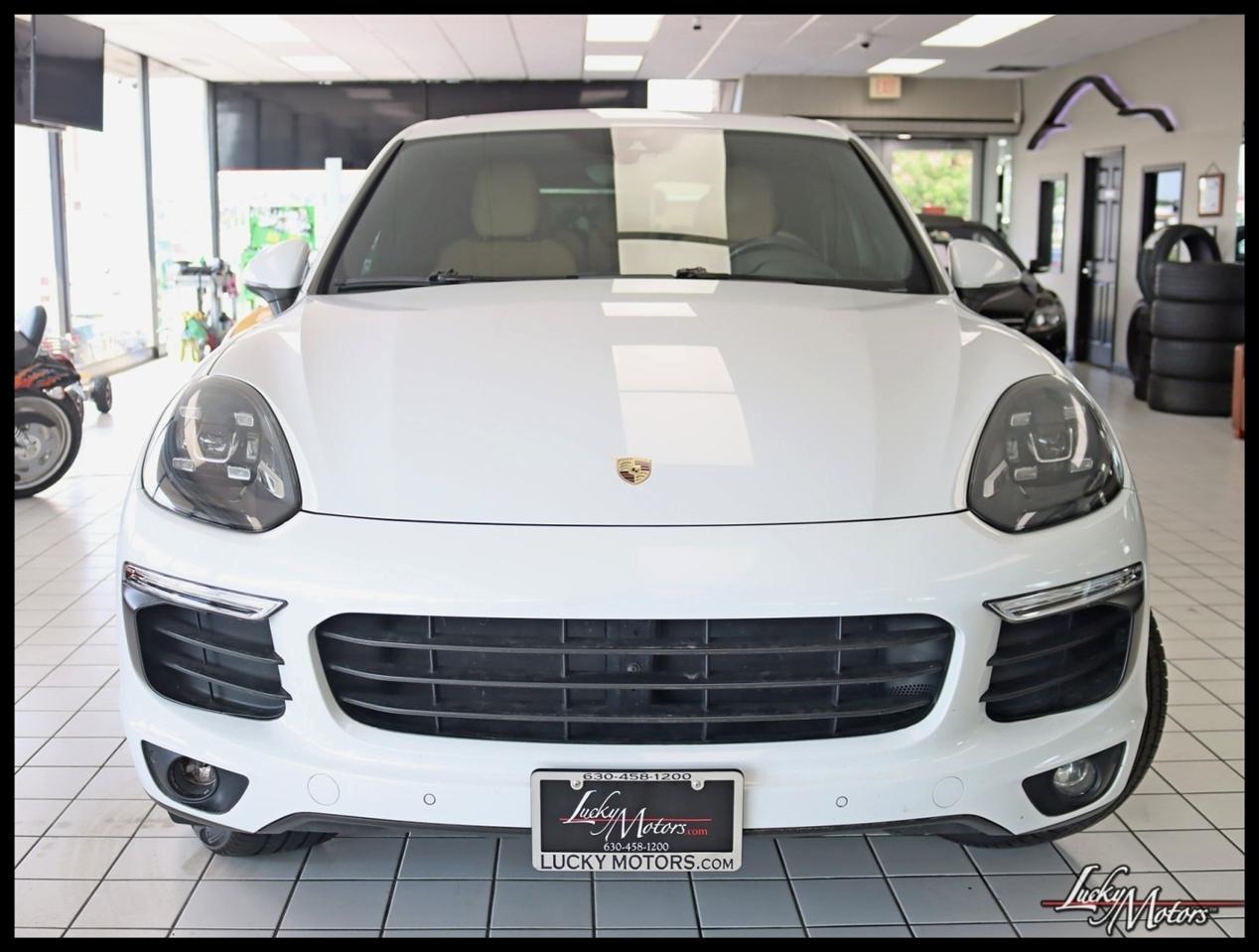 Porsche Cayenne Base 2016