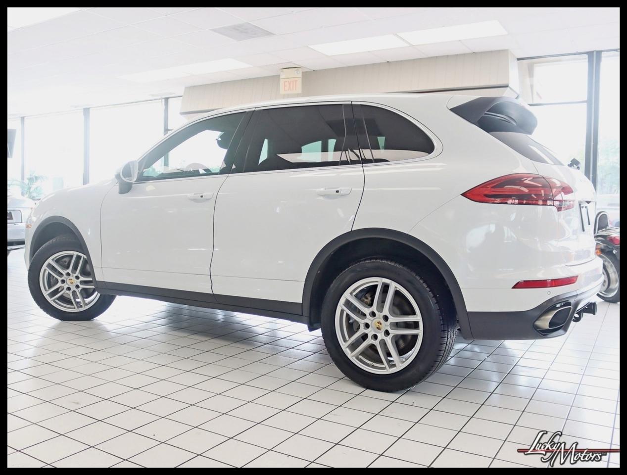 Porsche Cayenne Base 2016