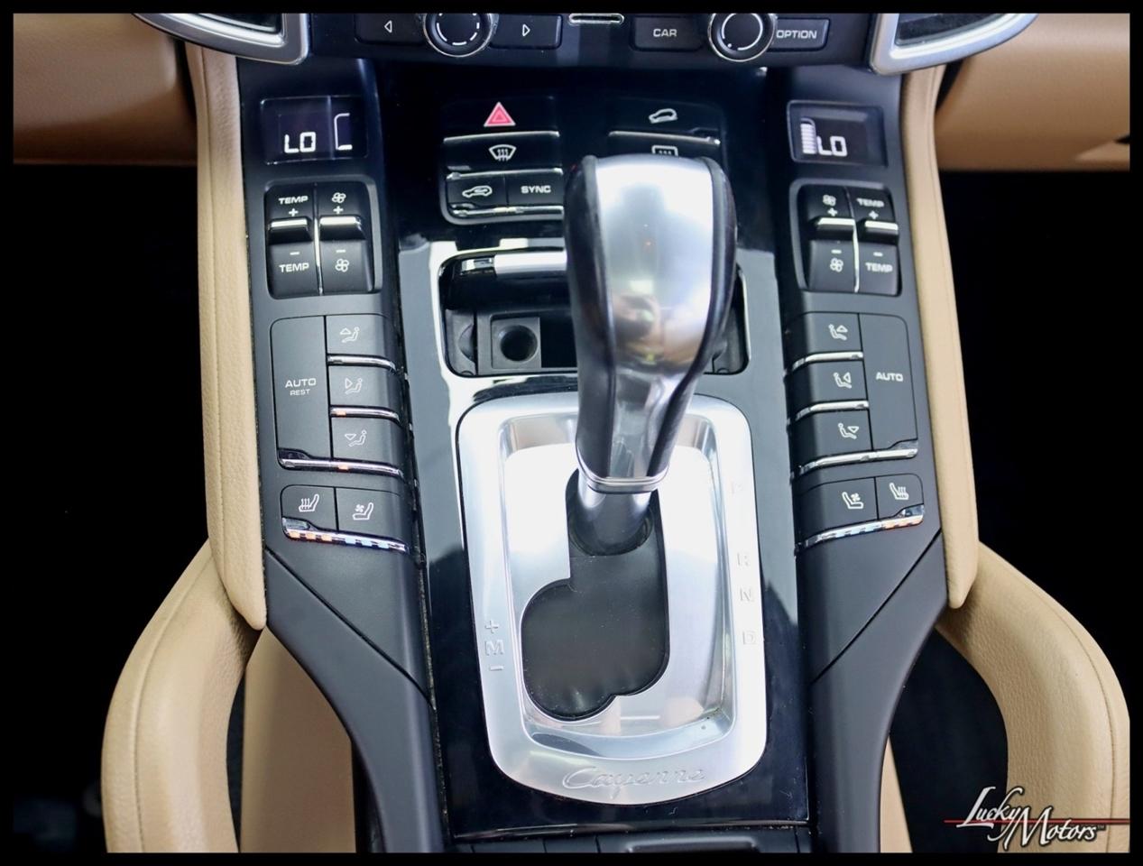 Porsche Cayenne Base 2016