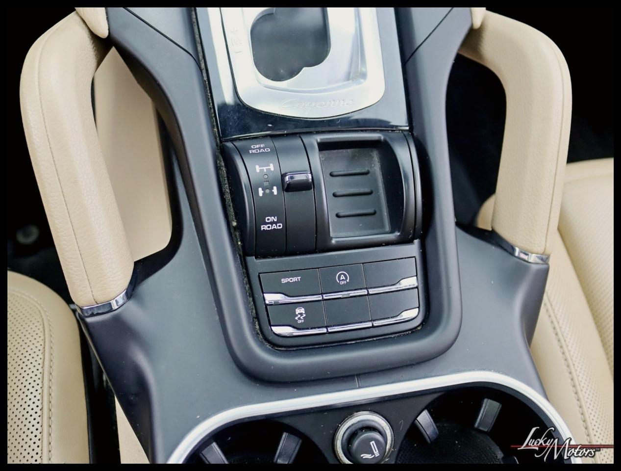 Porsche Cayenne Base 2016