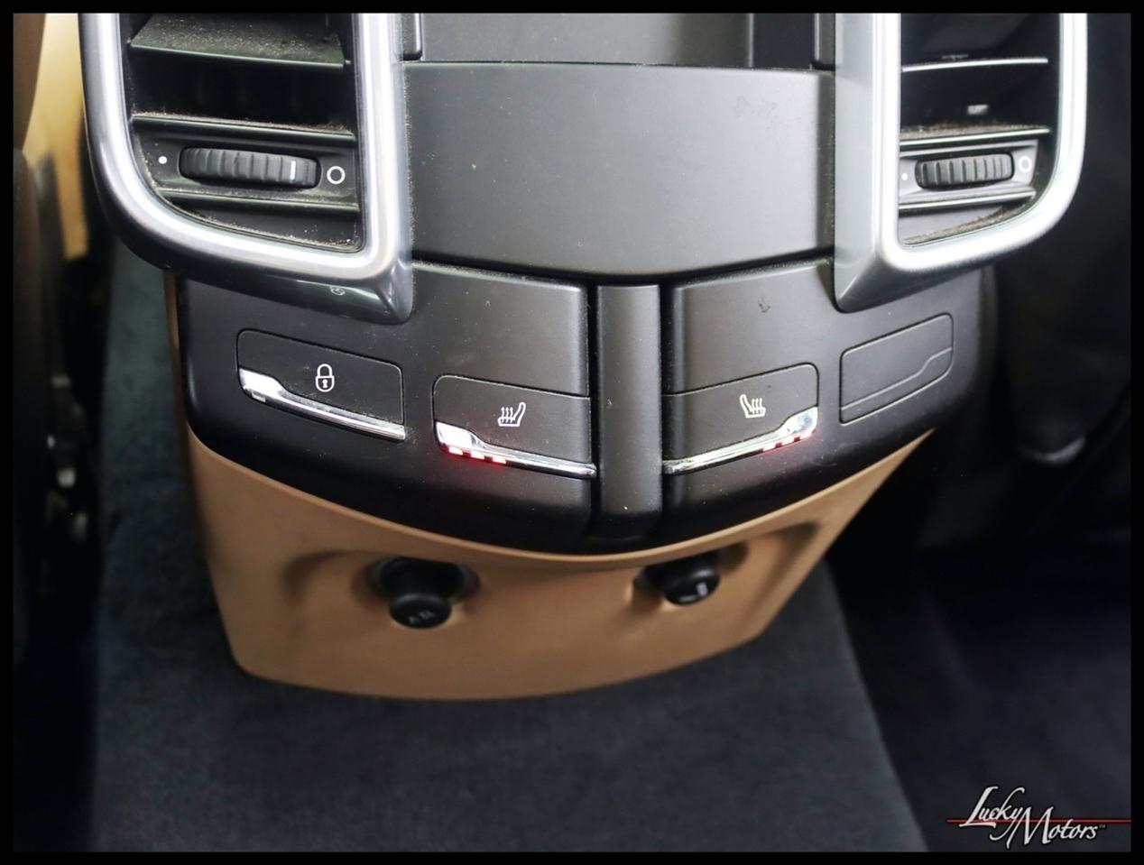Porsche Cayenne Base 2016