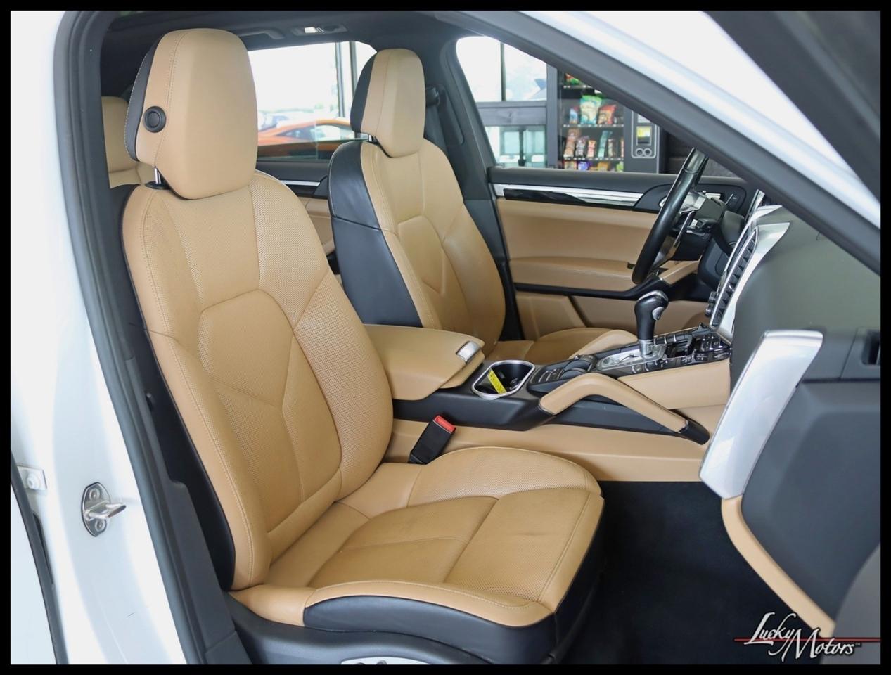 Porsche Cayenne Base 2016
