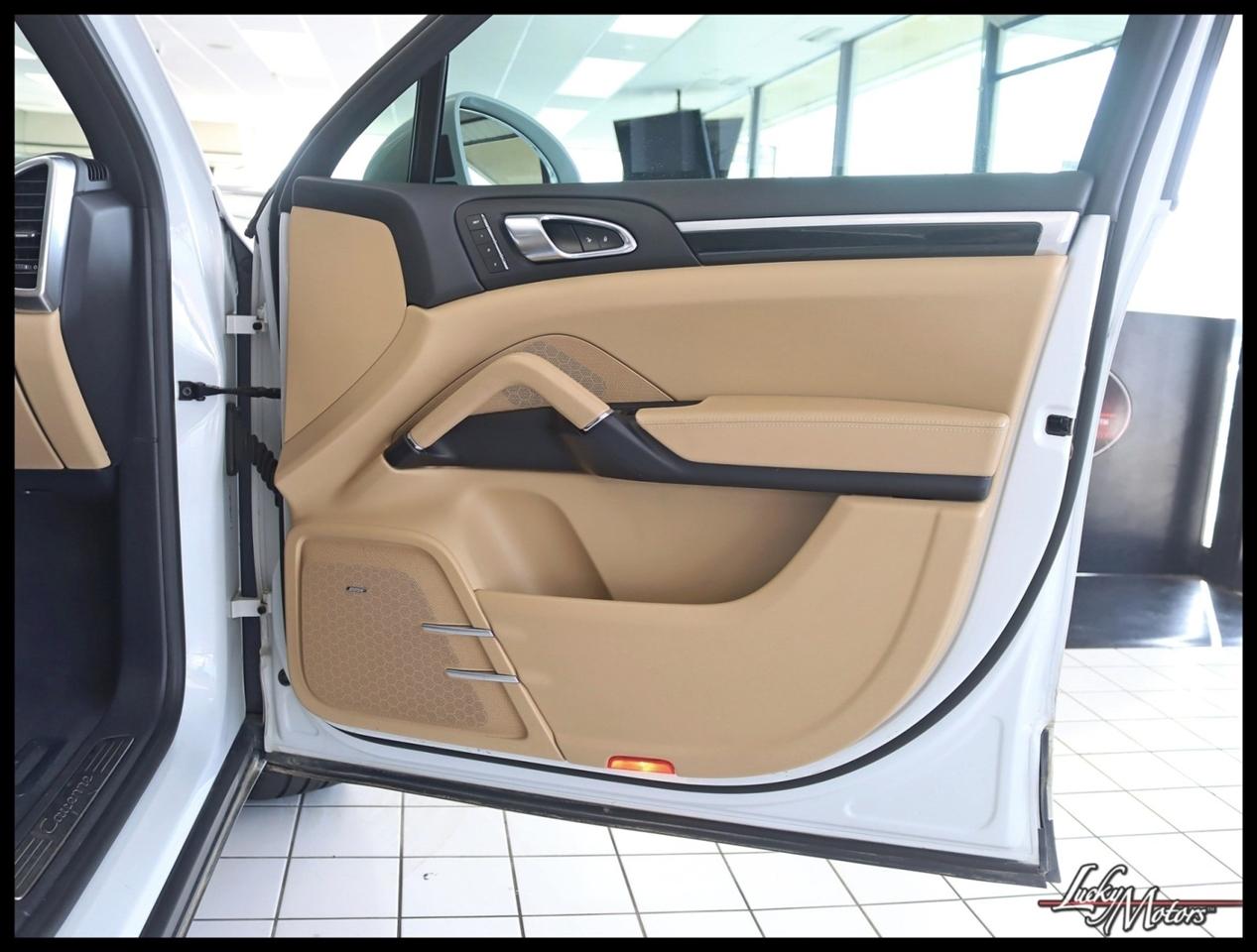 Porsche Cayenne Base 2016