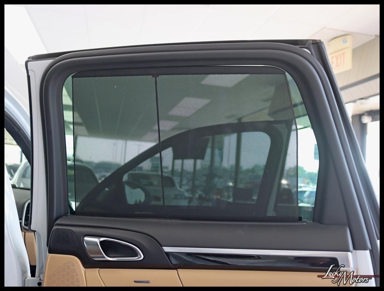 Porsche Cayenne Base 2016