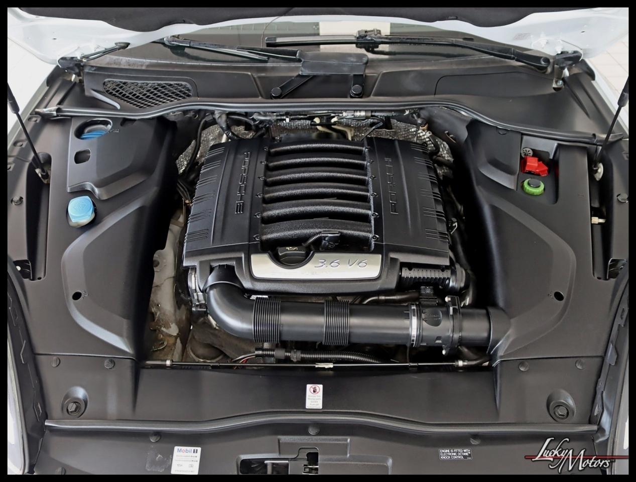 Porsche Cayenne Base 2016