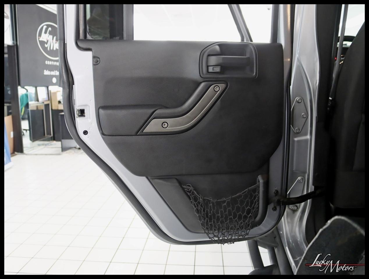 Jeep Wrangler Unlimited Sport 4WD 2016