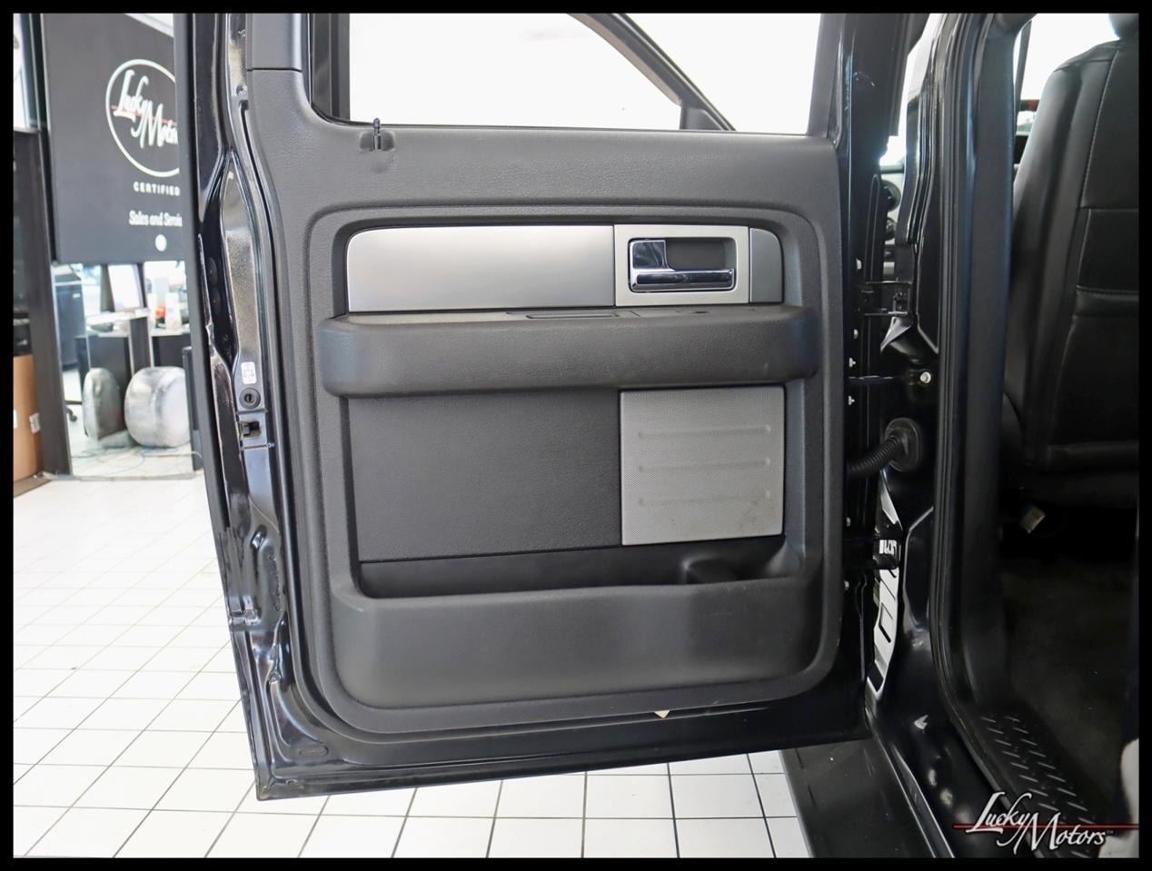 Ford F-150 SVT Raptor SuperCrew 5.5-ft. Bed 4WD 2014
