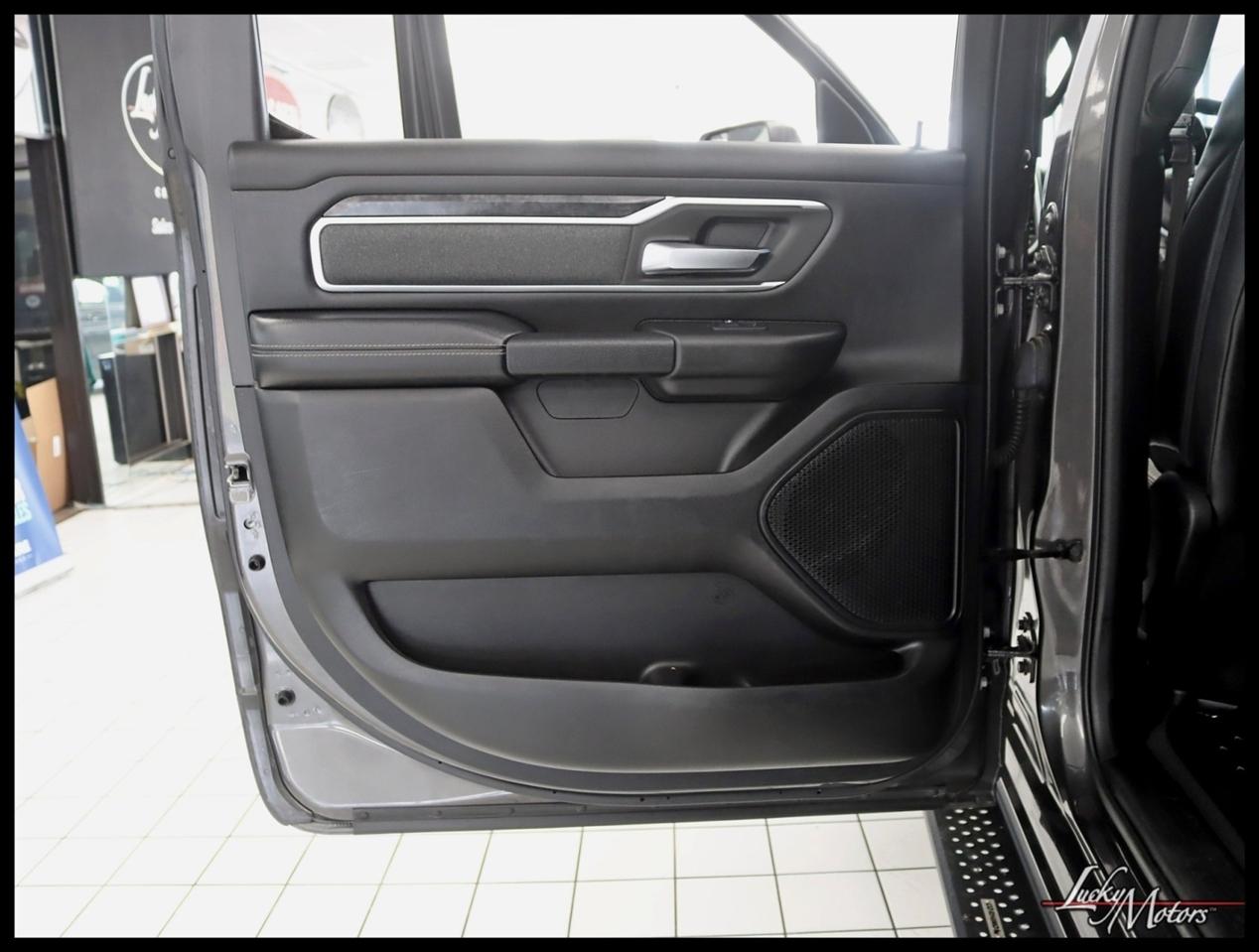 RAM 1500 Big Horn Crew Cab SWB 4WD 2019