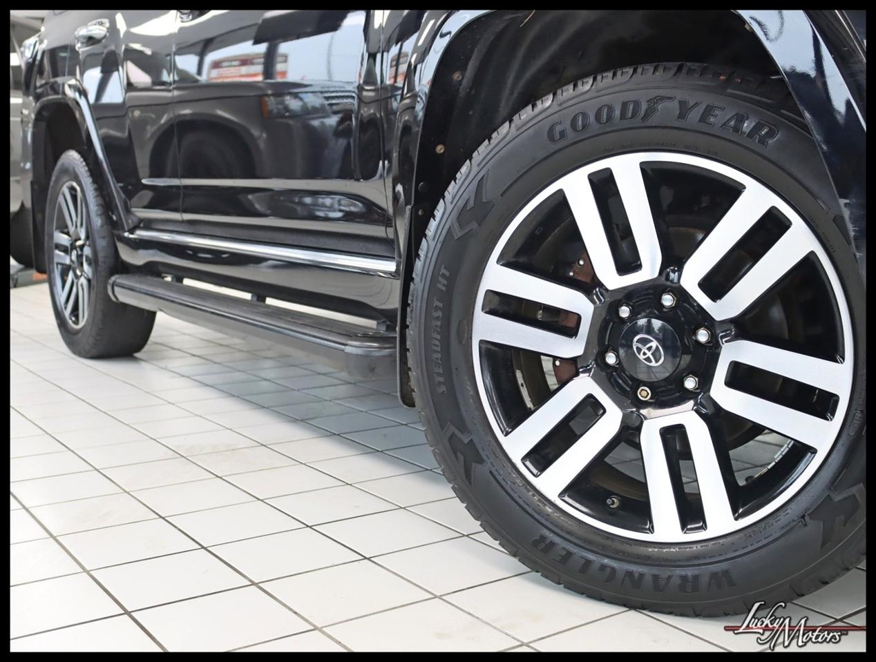 Toyota 4Runner Limited 4WD V6 2017