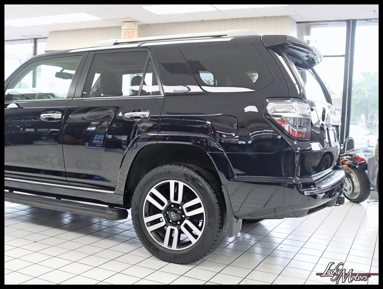 Toyota 4Runner Limited 4WD V6 2017