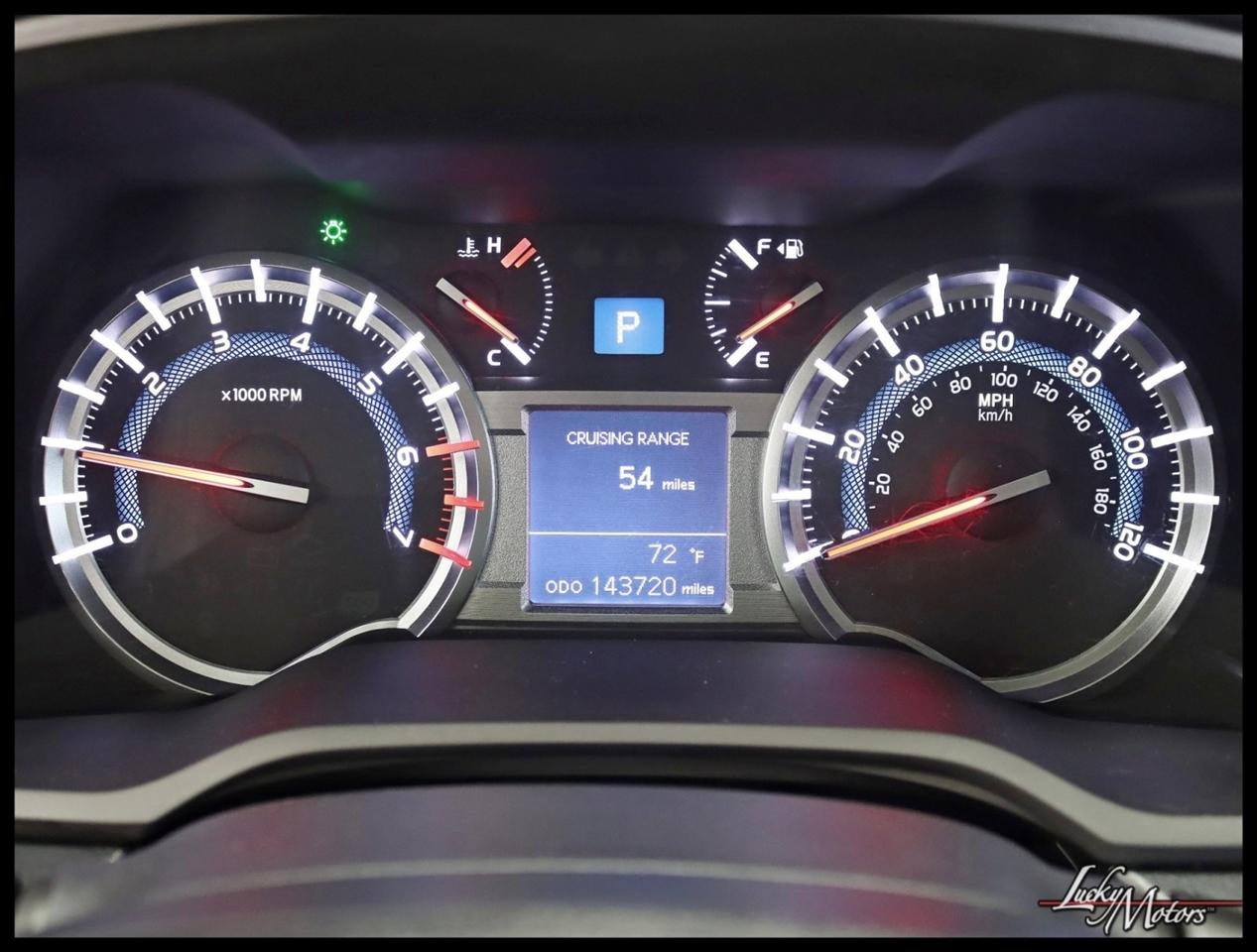Toyota 4Runner Limited 4WD V6 2017