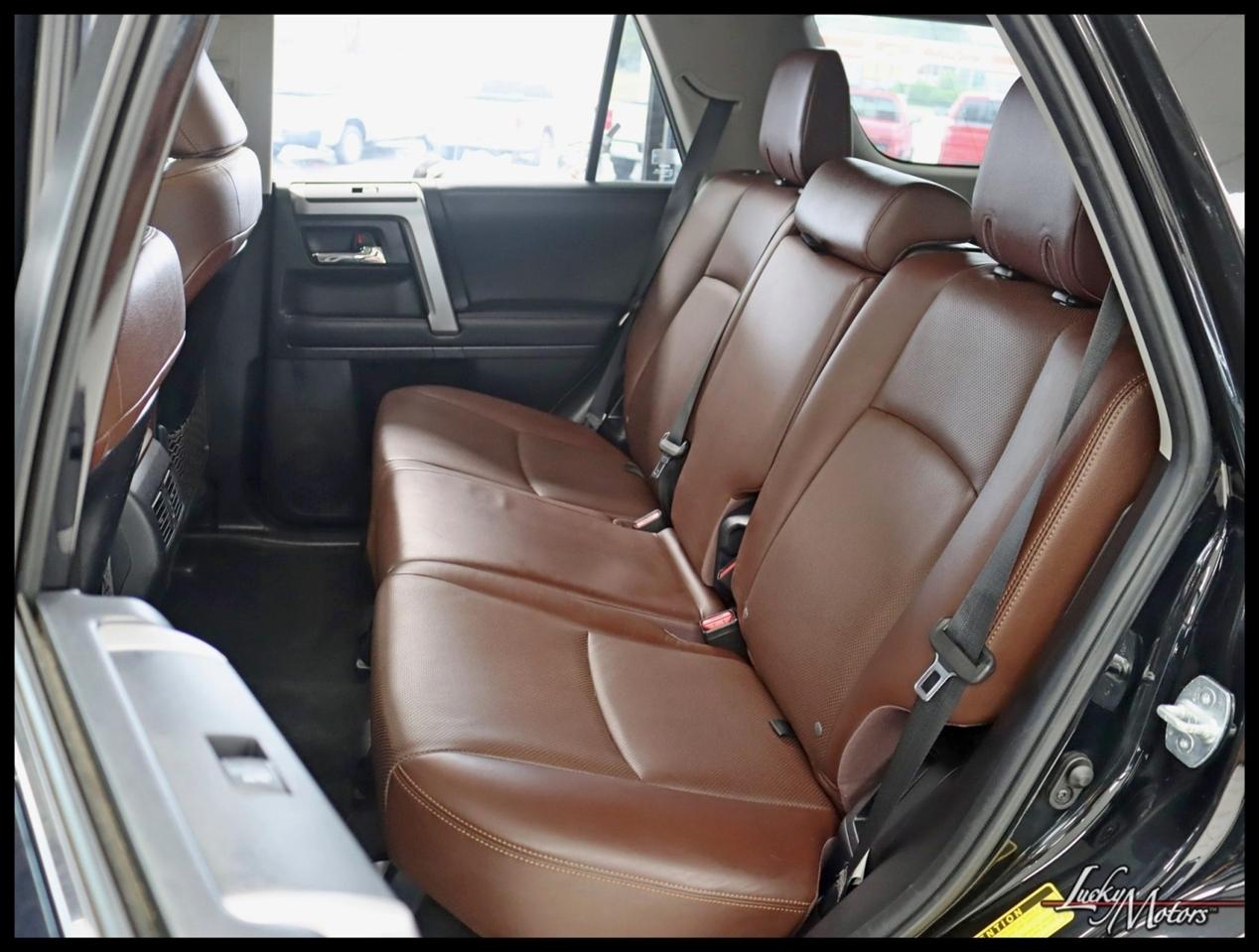 Toyota 4Runner Limited 4WD V6 2017