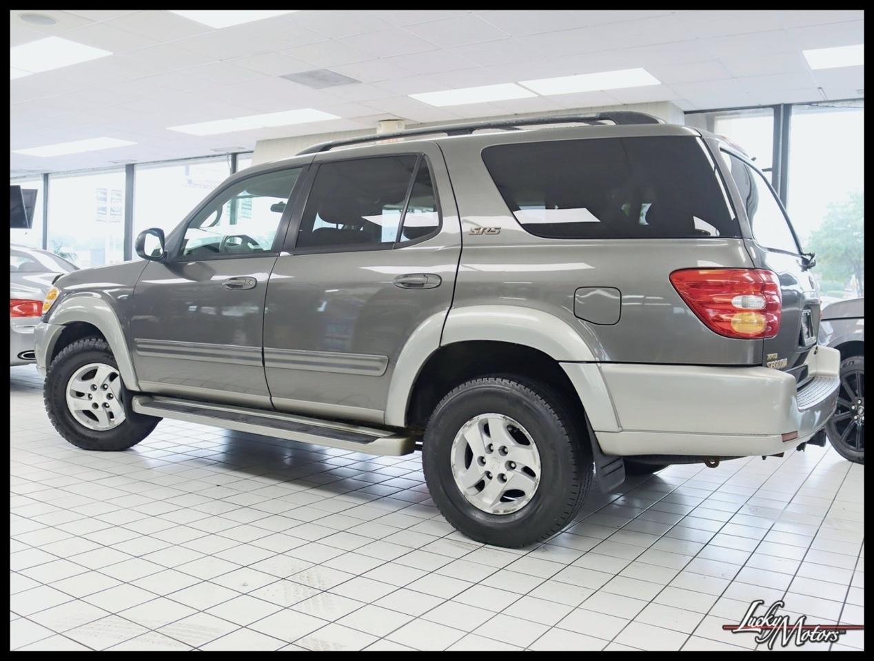 Toyota Sequoia SR5 4WD 2003