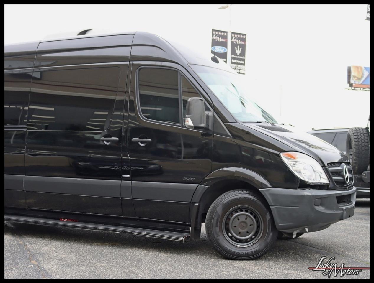 Mercedes-Benz Sprinter 2500 Passenger Van High Roof 170-in. WB 2011
