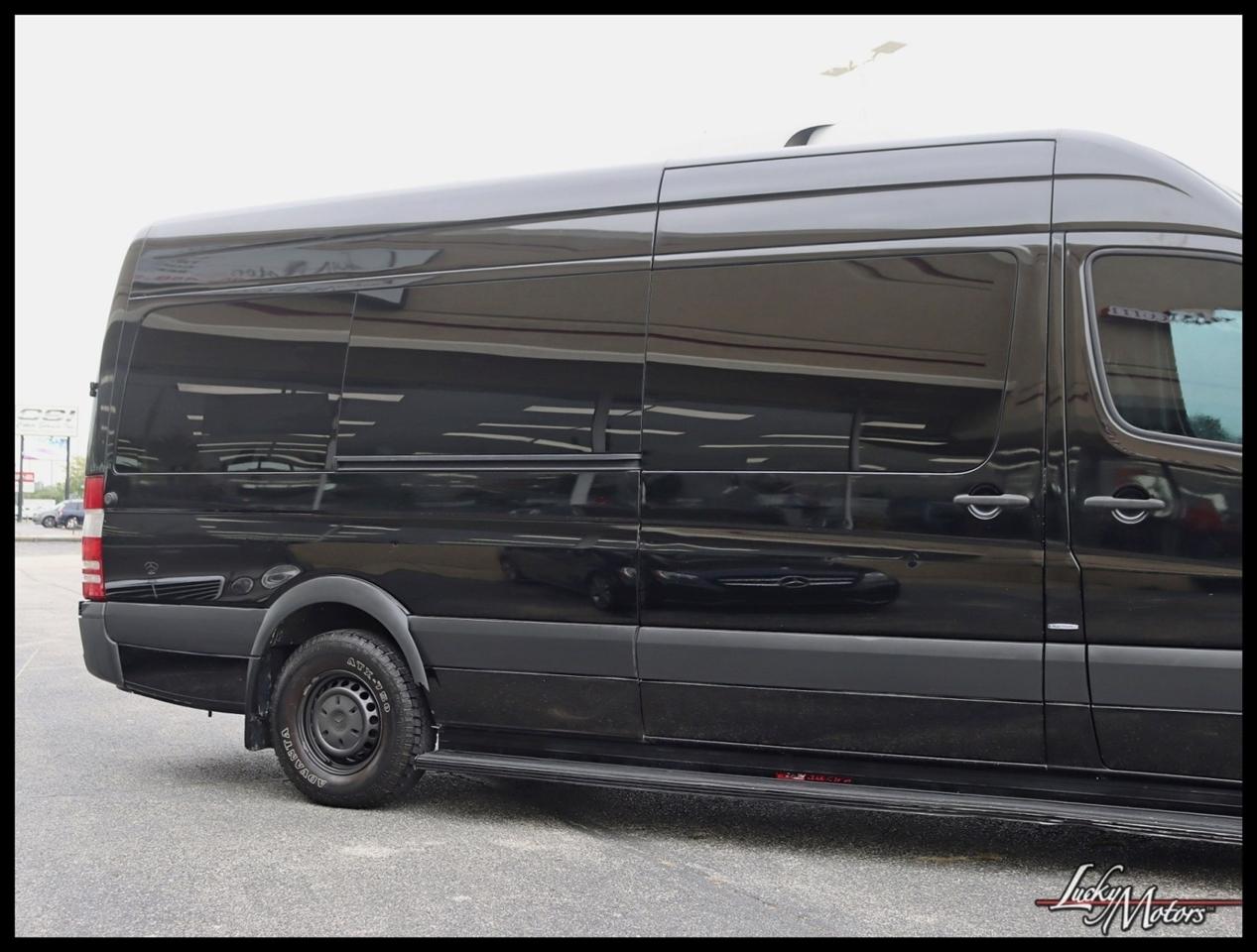 Mercedes-Benz Sprinter 2500 Passenger Van High Roof 170-in. WB 2011