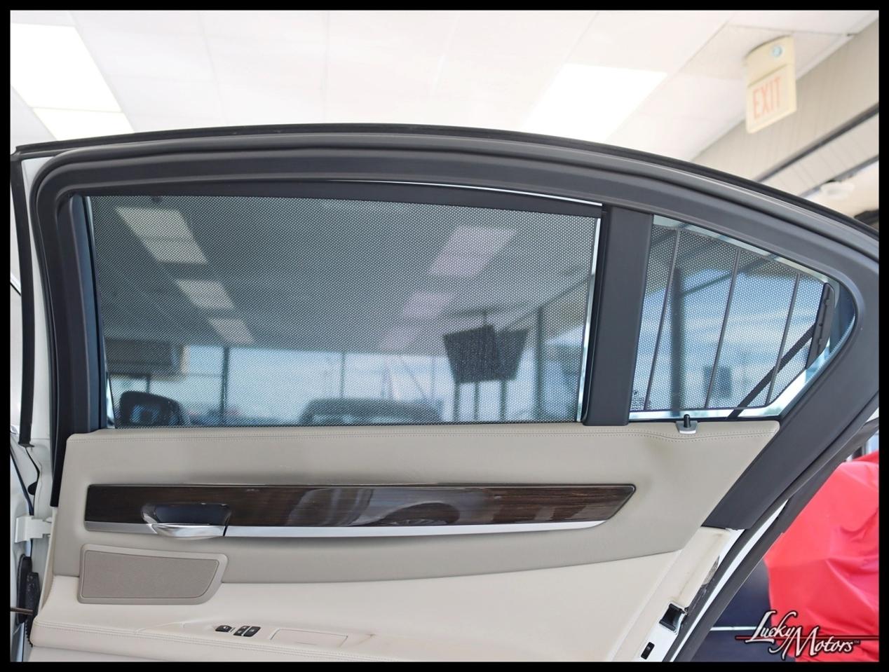 BMW 7-Series 750Li 2009