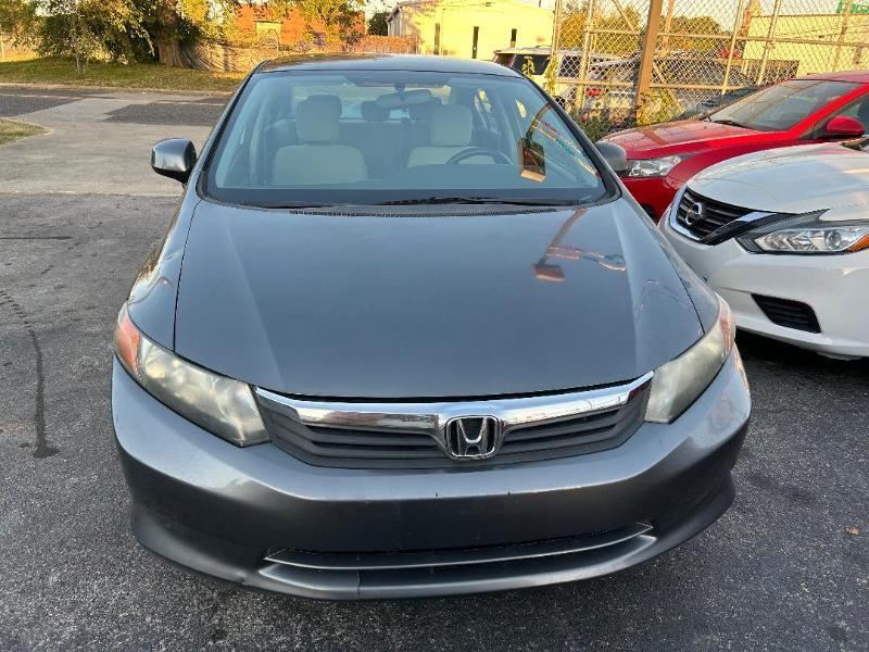 Honda Civic LX Sedan 5-Speed AT 2012