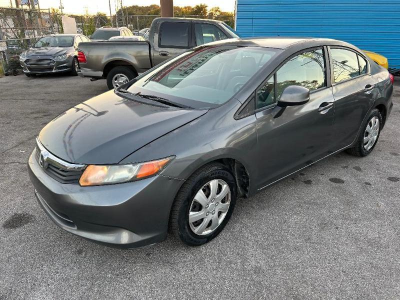 Honda Civic LX Sedan 5-Speed AT 2012