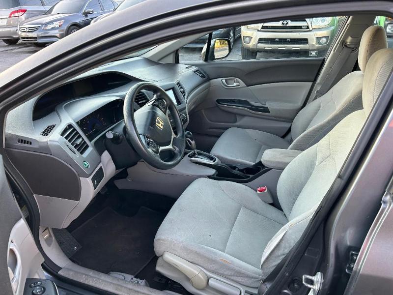 Honda Civic LX Sedan 5-Speed AT 2012