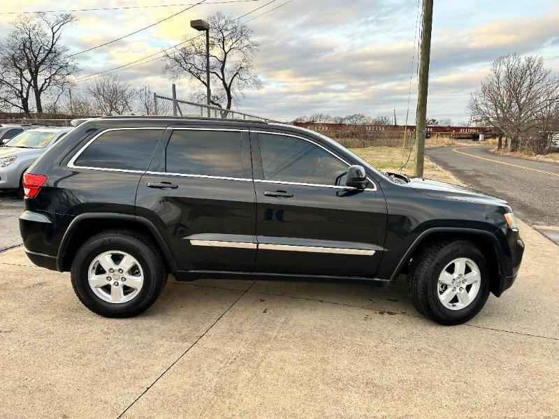 Jeep Grand Cherokee Laredo 2WD 2013