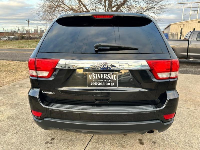 Jeep Grand Cherokee Laredo 2WD 2013