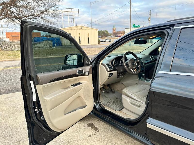 Jeep Grand Cherokee Laredo 2WD 2013