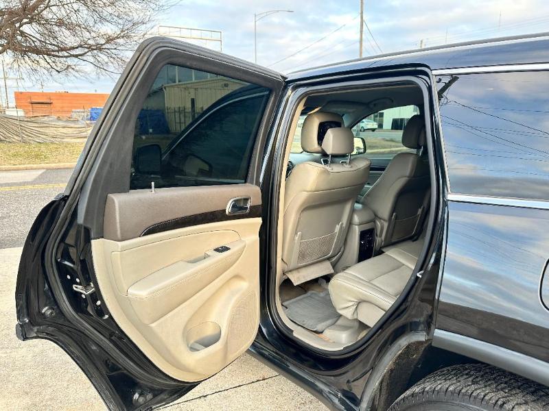 Jeep Grand Cherokee Laredo 2WD 2013