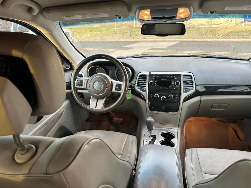 Jeep Grand Cherokee Laredo 2WD 2013