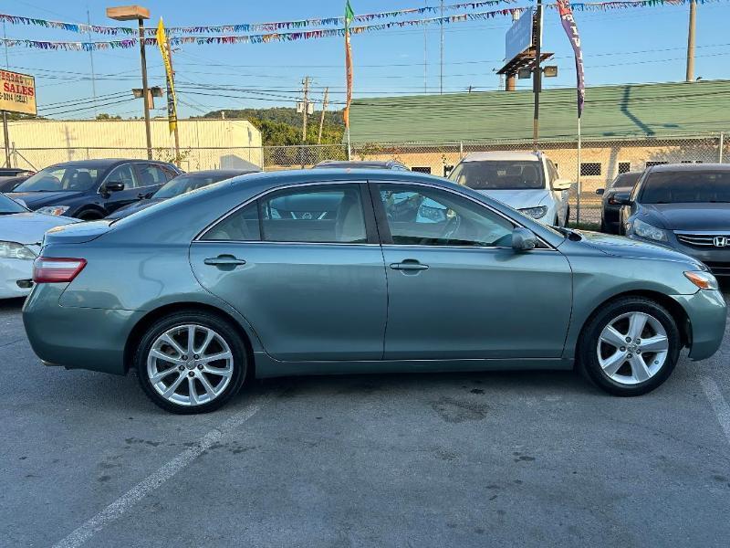 Toyota Camry LE V6 2008