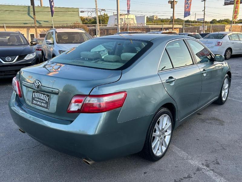 Toyota Camry LE V6 2008