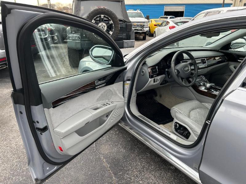 Audi A8 3.0T quattro 2016