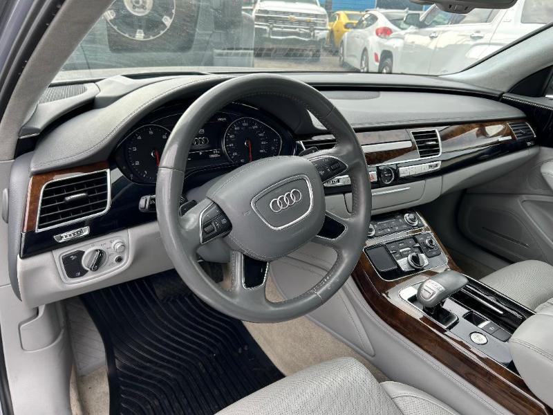 Audi A8 3.0T quattro 2016