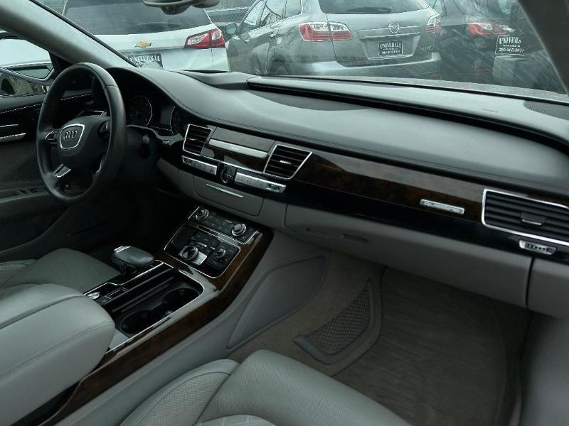Audi A8 3.0T quattro 2016