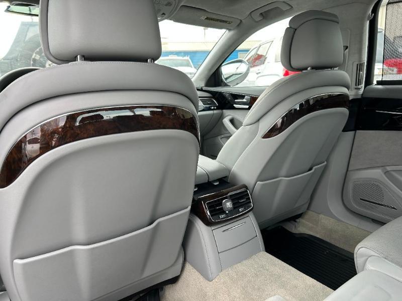 Audi A8 3.0T quattro 2016