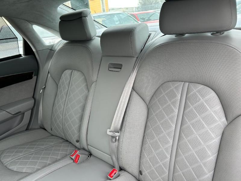 Audi A8 3.0T quattro 2016