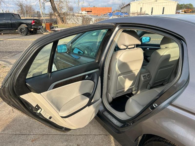 Acura TL 5-Speed AT with Navigation System 2008
