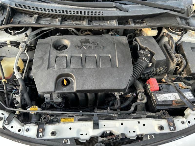 Toyota Corolla S 5-Speed MT 2013