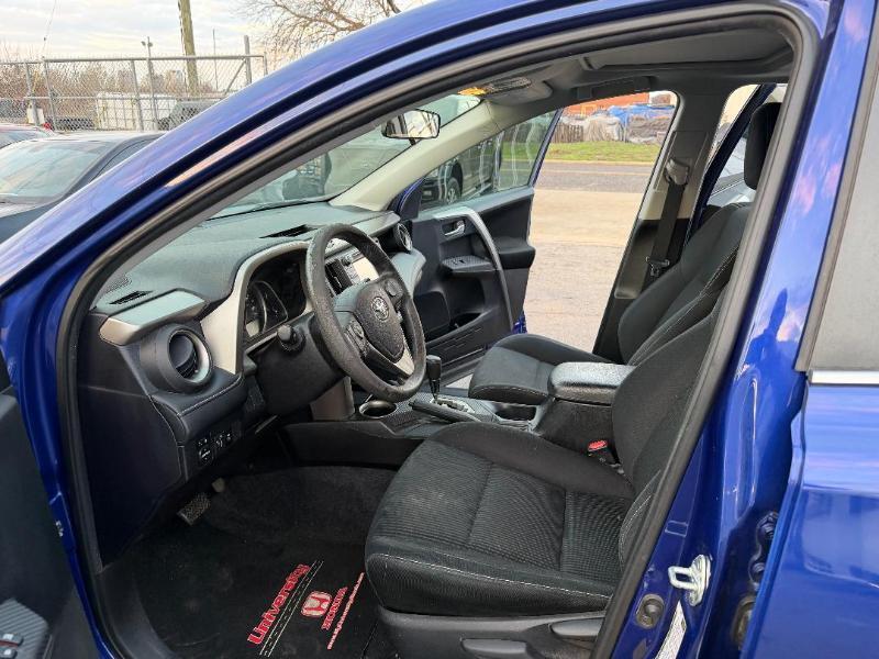 Toyota RAV4 XLE FWD 2014