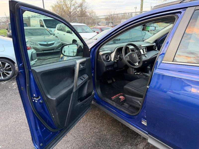 Toyota RAV4 XLE FWD 2014