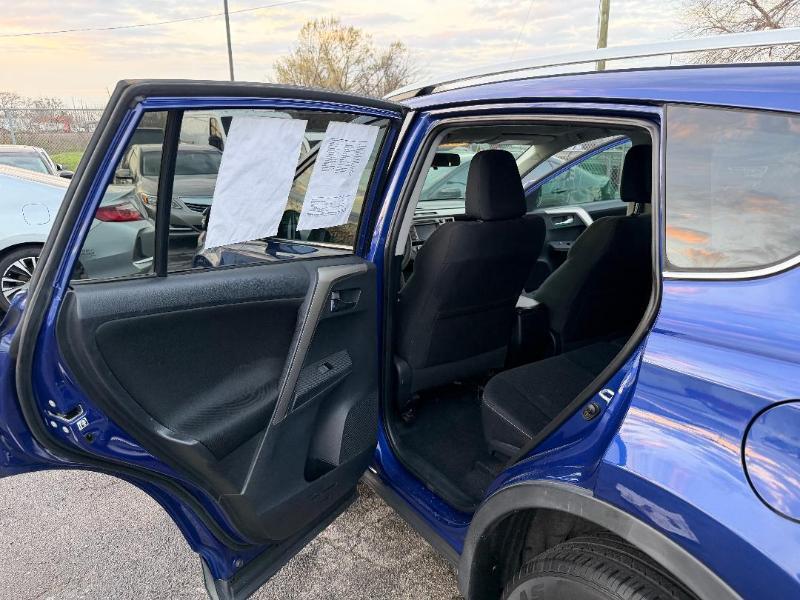 Toyota RAV4 XLE FWD 2014