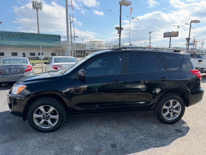 Toyota RAV4 Base I4 2WD 2010